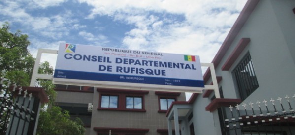 Menacé d’expulsion : Conseil départemental de Rufisque doit 50 millions à son bailleur Menacé d’expulsion : Conseil départemental de Rufisque doit 50 millions à son bailleur