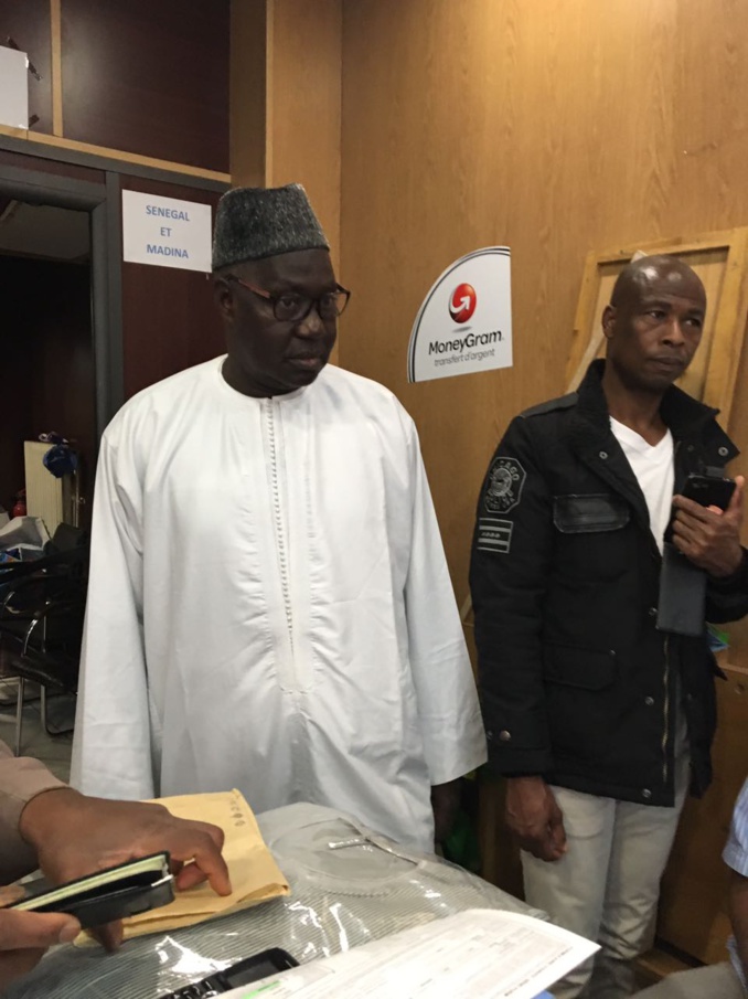 El Hadj Khaoussou Dramé, le richissime "philanthrope" sénégalais, spécialiste du change et du transfert d'argent El Hadj Khaoussou Dramé, le richissime "philanthrope" sénégalais, spécialiste du change et du transfert d'argent