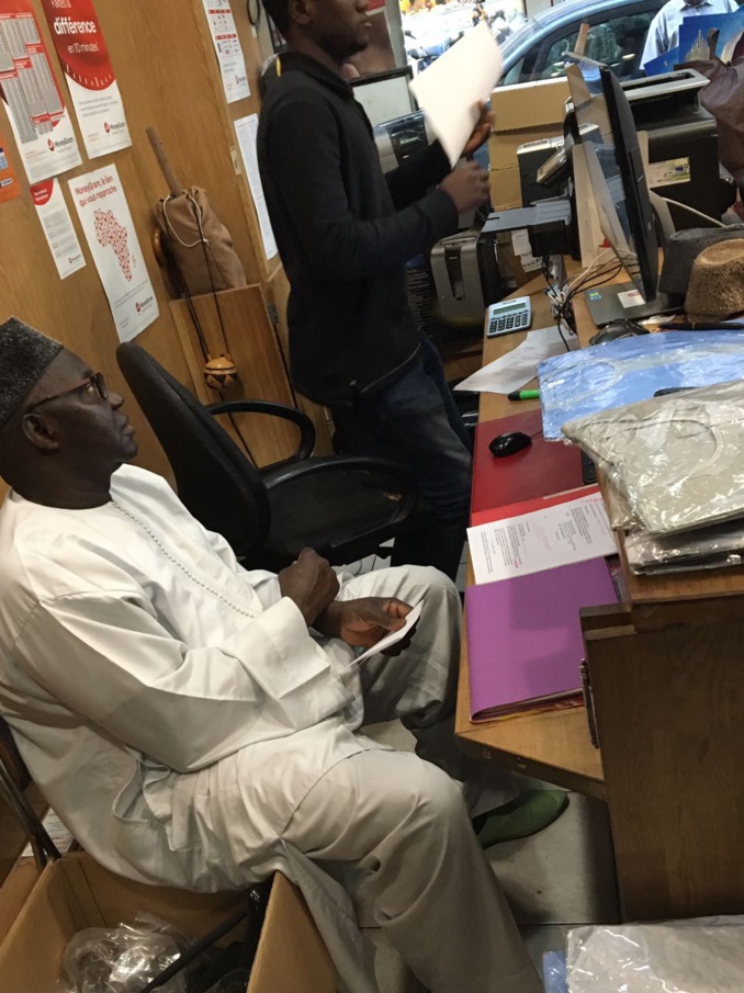 El Hadj Khaoussou Dramé, le richissime "philanthrope" sénégalais, spécialiste du change et du transfert d'argent El Hadj Khaoussou Dramé, le richissime "philanthrope" sénégalais, spécialiste du change et du transfert d'argent