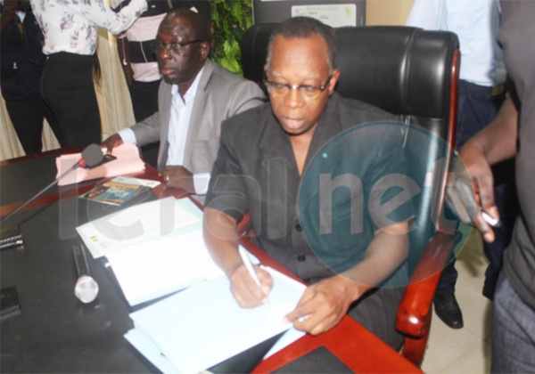 Attribution de la nouvelle carte d'identité biométrique CEDEAO, le lancement prévu le 04 octobre prochain … Attribution de la nouvelle carte d'identité biométrique CEDEAO, le lancement prévu le 04 octobre prochain …