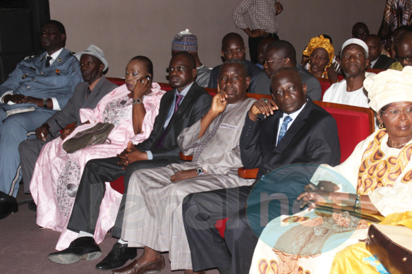 la cérémonie de remise de décorations aux agents nommés ou promus dans les ordres nationaux au titre de l'année 2016 du ministère des Finances la cérémonie de remise de décorations aux agents nommés ou promus dans les ordres nationaux au titre de l'année 2016 du ministère des Finances