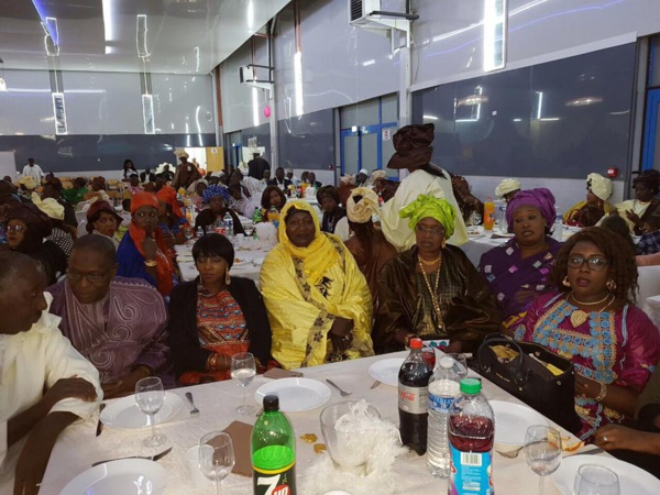 France : Le Ministre Yakham Mbaye et le DG de l’ARTP, Abdoul Karim Sall président un meeting dans le Val-d’Oise