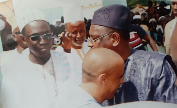 Serigne Abdoulaye Niass petit-fils de Cheikhal Islam: "Pourquoi le Pr Macky Sall a pris le temps de s'arrêter pour me parler (...) Ce que le Pr a fait dans le Saloum, particulièrement pour Médina (...)" Serigne Abdoulaye Niass petit-fils de Cheikhal Islam: "Pourquoi le Pr Macky Sall a pris le temps de s'arrêter pour me parler (...) Ce que le Pr a fait dans le Saloum, particulièrement pour Médina (...)"