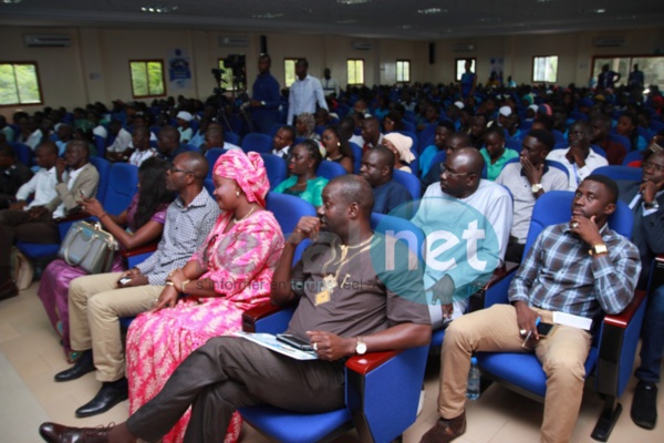 Conférence à l'ISEG par le Professeur Steven Ekovick (photos) Conférence à l'ISEG par le Professeur Steven Ekovick (photos)