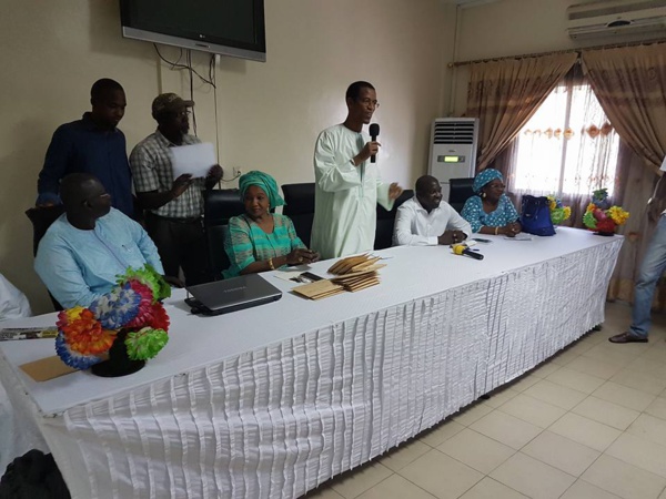 Subvention communale : Le maire de Dakar-Plateau, Alioune Ndoye à fond dans le social Subvention communale : Le maire de Dakar-Plateau, Alioune Ndoye à fond dans le social