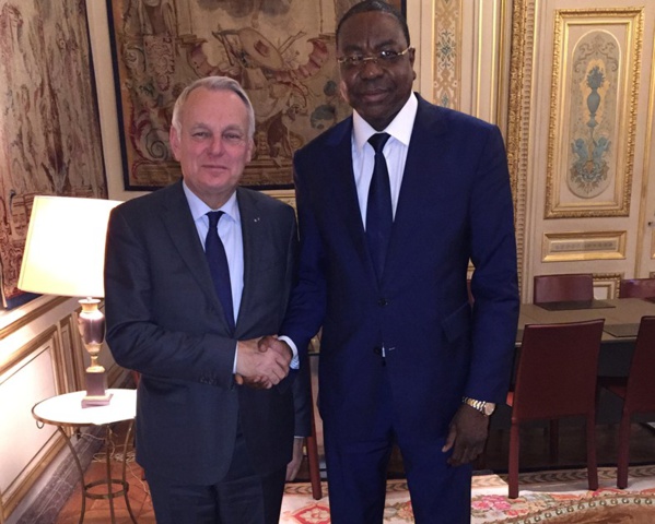 En visite au Sénégal, Jean-Marc Ayrault a repris en main les affaires africaines En visite au Sénégal, Jean-Marc Ayrault a repris en main les affaires africaines