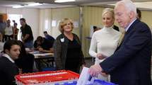 John McCain vote à Phoenix John McCain vote à Phoenix
