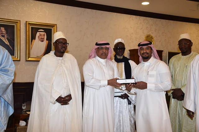 Revivez en images la visite de Serigne Bassirou Abdou Khadre en Arabie Saoudite Revivez en images la visite de Serigne Bassirou Abdou Khadre en Arabie Saoudite