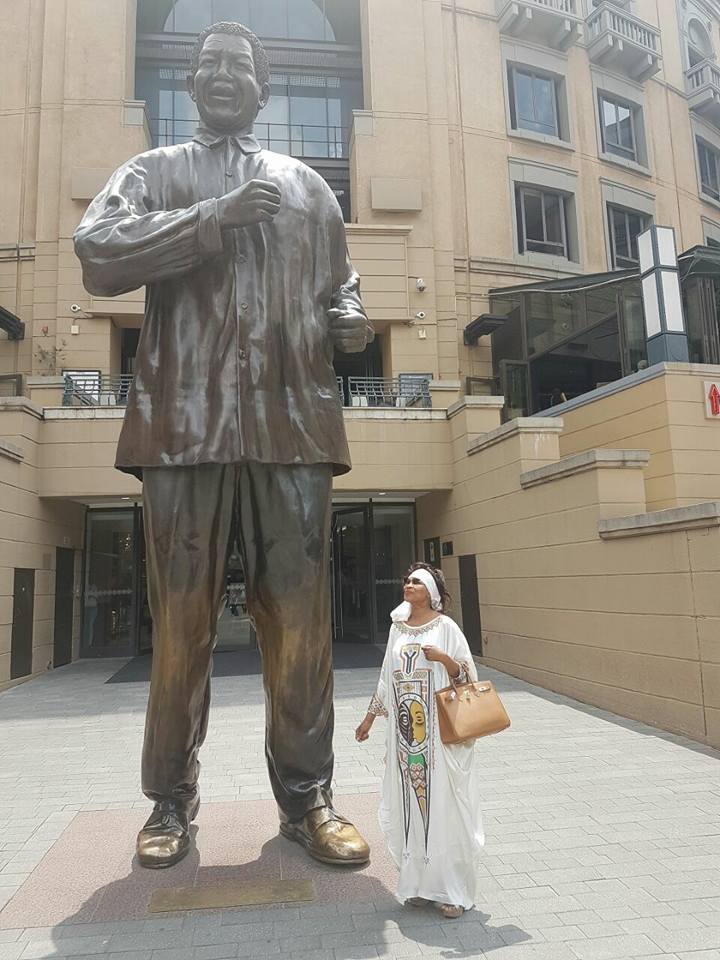 Photos: Me Aissata Tall Sall se la coule douce au Cap de Bonne Espérance en Afrique du Sud Photos: Me Aissata Tall Sall se la coule douce au Cap de Bonne Espérance en Afrique du Sud