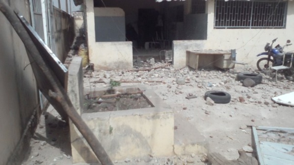 Chaude matinée à Kolda: Les conducteurs de motos en colère saccagent le Commissariat urbain Chaude matinée à Kolda: Les conducteurs de motos en colère saccagent le Commissariat urbain