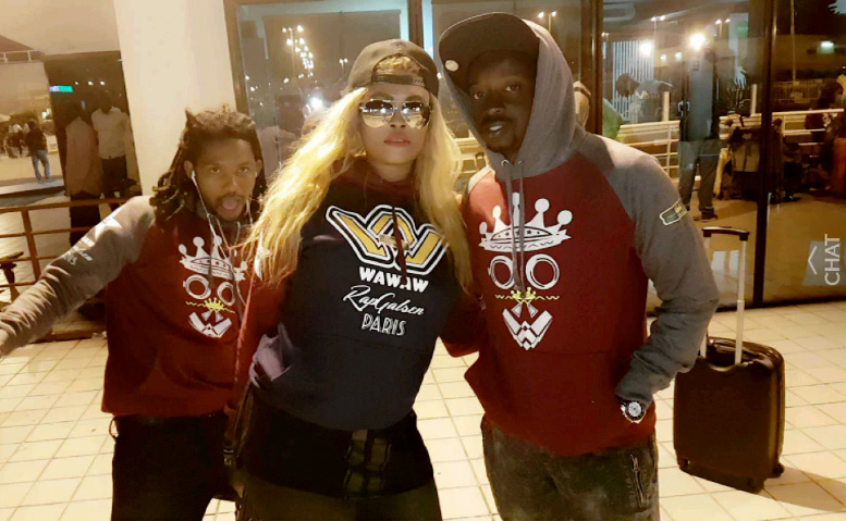 Hip- Hop Galsen à Paris: Déesse Major en compagnie des rappeurs et des animateurs Hip- Hop Galsen à Paris: Déesse Major en compagnie des rappeurs et des animateurs