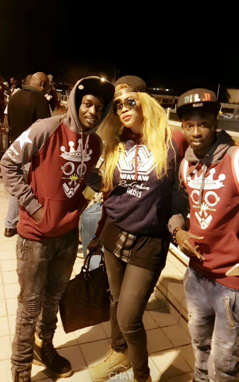 Hip- Hop Galsen à Paris: Déesse Major en compagnie des rappeurs et des animateurs Hip- Hop Galsen à Paris: Déesse Major en compagnie des rappeurs et des animateurs