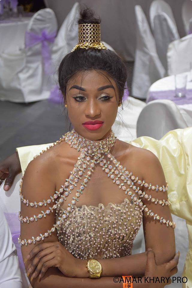 74 photos: les Sénégalaises et leurs tenues "originales" dans Dakar by night 74 photos: les Sénégalaises et leurs tenues "originales" dans Dakar by night