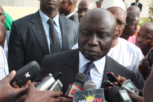 Idrissa Seck veut récupérer Thierno Alassane Sall, l'ex-ministre de l'Energie de Macky Sall Idrissa Seck veut récupérer Thierno Alassane Sall, l'ex-ministre de l'Energie de Macky Sall