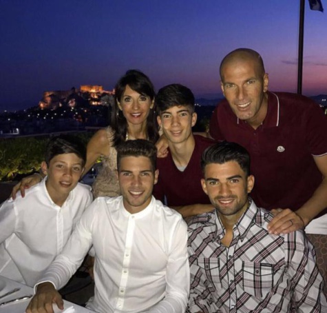 Photos: La famille Zidane passe du bon temps en Grèce
