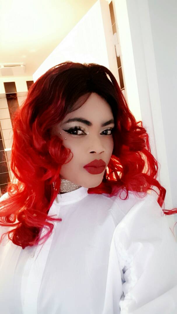 Ce n'est pas Madonna mais plutôt Déesse Major qui pétille de fraîcheur Ce n'est pas Madonna mais plutôt Déesse Major qui pétille de fraîcheur