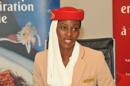 Fatoumata Sow, hôtesse de l'air à Fly Emirates, nous dévoile son quotidien (photos)