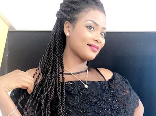 ( 05 Photos ) Merry Bey étale toute sa classe dans une belle robe noire!! ( 05 Photos ) Merry Bey étale toute sa classe dans une belle robe noire!!