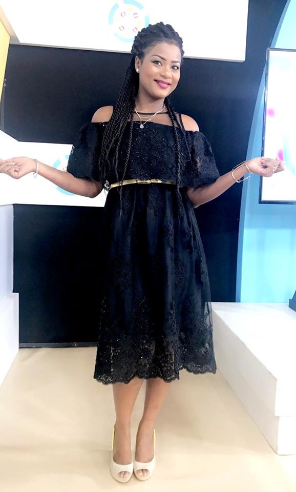 ( 05 Photos ) Merry Bey étale toute sa classe dans une belle robe noire!! ( 05 Photos ) Merry Bey étale toute sa classe dans une belle robe noire!!