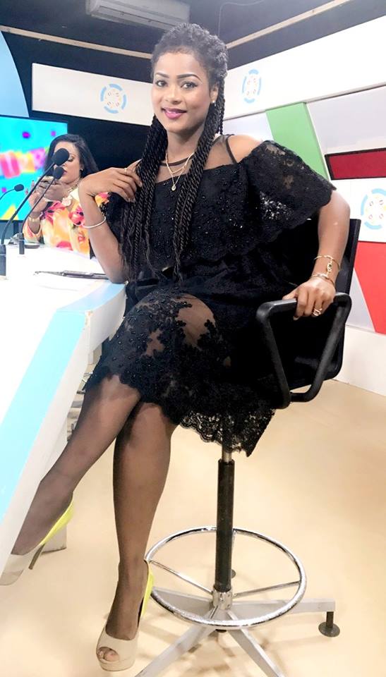 ( 05 Photos ) Merry Bey étale toute sa classe dans une belle robe noire!! ( 05 Photos ) Merry Bey étale toute sa classe dans une belle robe noire!!