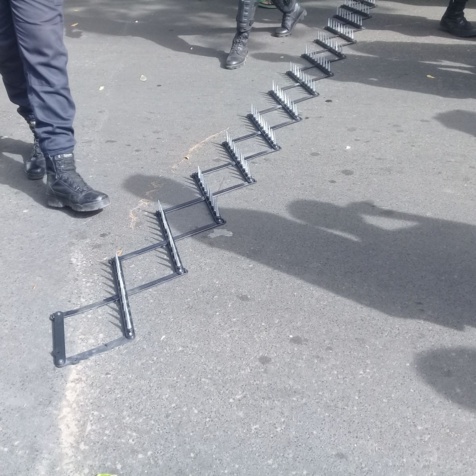 Comment la Police a obligé la caravane de Me Abdoulaye Wade, à faire demi-tour Comment la Police a obligé la caravane de Me Abdoulaye Wade, à faire demi-tour