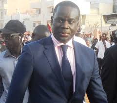 Malick Gakou, au lendemain de sa défaite à Guédiawaye : « Je doute de la sincérité du scrutin. Des menaces pèsent sur la démocratie au Sénégal » Malick Gakou, au lendemain de sa défaite à Guédiawaye : « Je doute de la sincérité du scrutin. Des menaces pèsent sur la démocratie au Sénégal »