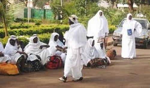 Les pèlerins laissés en rade à Dakar vont ester en justice, l’Etat du Sénégal Les pèlerins laissés en rade à Dakar vont ester en justice, l’Etat du Sénégal