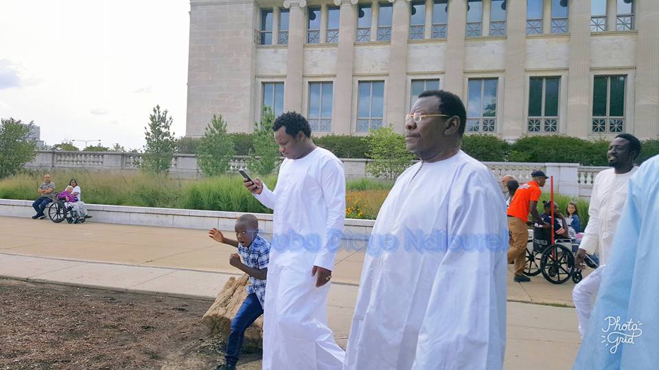 Tabaski 2017 : Le petit-déjeuner royal de Cheikh Bethio à Indianapolis, avec ses 3 plus jeunes femmes Tabaski 2017 : Le petit-déjeuner royal de Cheikh Bethio à Indianapolis, avec ses 3 plus jeunes femmes