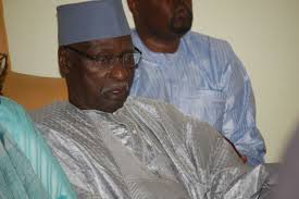 Serigne Babacar Mbaye Sy Mansour, sur sa charge de 7ème khalife général des tidianes : « Je me dois de l’assumer pleinement devant DIEU, sinon j’aurai à rendre compte à qui de droit » Serigne Babacar Mbaye Sy Mansour, sur sa charge de 7ème khalife général des tidianes : « Je me dois de l’assumer pleinement devant DIEU, sinon j’aurai à rendre compte à qui de droit »