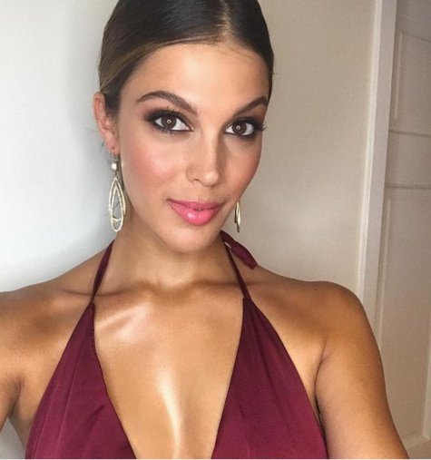 La robe sexy de la plus belle femme du monde, subjugue le web (photos) La robe sexy de la plus belle femme du monde, subjugue le web (photos)