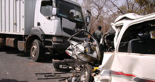 Accident à Koumpentoum: Une collision entre un bus et un camion fait 3 morts et 12 blessés Accident à Koumpentoum: Une collision entre un bus et un camion fait 3 morts et 12 blessés