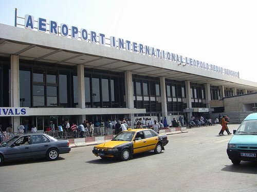 Aéroport Léopold Sédar Senghor : 960 téléphones portables volés et retrouvés 6 ans après