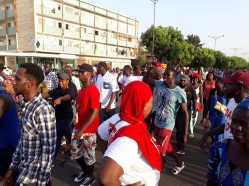 Photos- Grand rassemblement à la Médina pour la libération de Khalifa Sall Photos- Grand rassemblement à la Médina pour la libération de Khalifa Sall