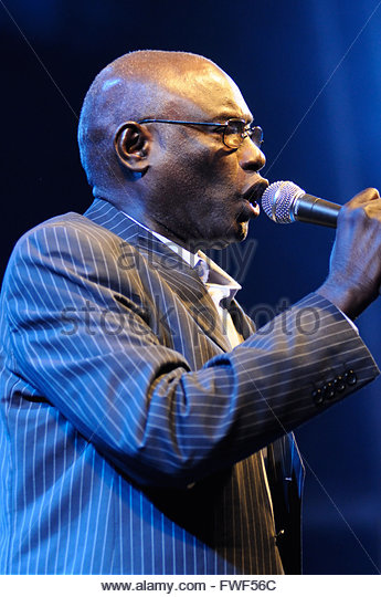 Ndiouga Dieng: 1 ans déja que l’artiste-chanteur sénégalais nous a quittés Ndiouga Dieng: 1 ans déja que l’artiste-chanteur sénégalais nous a quittés