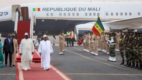 Forum Paix et Sécurité en Afrique : Arrivée des présidents Kagamé et IBK à Dakar, d’autres chefs d’Etat sont attendus dans la soirée Forum Paix et Sécurité en Afrique : Arrivée des présidents Kagamé et IBK à Dakar, d’autres chefs d’Etat sont attendus dans la soirée