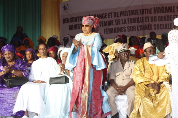 Photos-Cérémonie de lancement des Unités économiques pour l’Émergence Photos-Cérémonie de lancement des Unités économiques pour l’Émergence