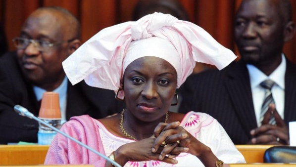 Aminata Touré sur le parrainage : «On ne pourra pas gérer 100 candidats (…) Il va falloir trouver un système de tamis comme… » Aminata Touré sur le parrainage : «On ne pourra pas gérer 100 candidats (…) Il va falloir trouver un système de tamis comme… »