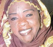 Madiodio Gningue note ses « filles chanteuses » Madiodio Gningue note ses « filles chanteuses »