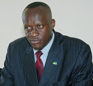 [PHOTOS] : Un ministre rwandais contraint de démissionner a causes de photos "sexy"