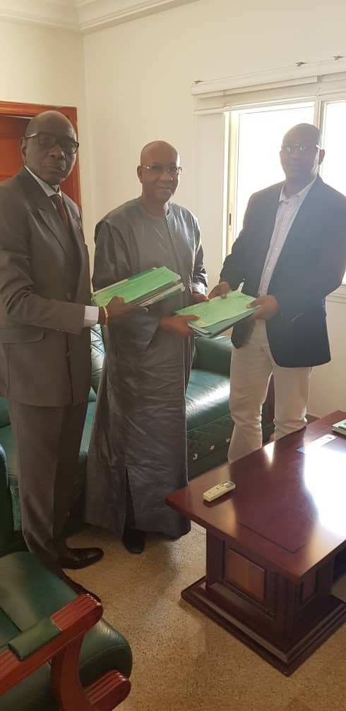 La vérité sur le départ des cadres du parti de Hadjibou Soumaré La vérité sur le départ des cadres du parti de Hadjibou Soumaré