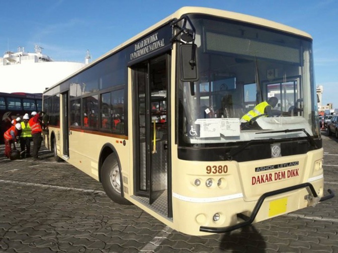 Panique dans un bus de DDD: un passager s’asperge d’essence Panique dans un bus de DDD: un passager s’asperge d’essence
