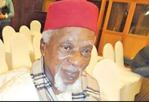 Mourchid Iyane Thiam: « Tant que je pourrai prier, je dirigerais la Commission » Mourchid Iyane Thiam: « Tant que je pourrai prier, je dirigerais la Commission »