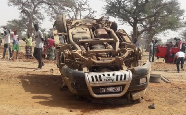 Sédhiou: Un accident fait deux morts onze blessés Sédhiou: Un accident fait deux morts onze blessés