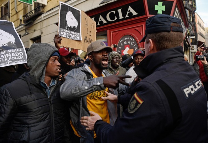 Espagne : Des Sénégalais menacés de perdre leurs cartes de séjour faute de passeports en cours de validité Espagne : Des Sénégalais menacés de perdre leurs cartes de séjour faute de passeports en cours de validité