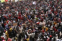 La violence électorale s’invite à Sagatta, entre militants des FAL 2012 et ceux de Macky 2012 La violence électorale s’invite à Sagatta, entre militants des FAL 2012 et ceux de Macky 2012