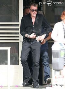 Johnny Hallyday, aminci et tonique : le rockeur se prépare pour la scène Johnny Hallyday, aminci et tonique : le rockeur se prépare pour la scène