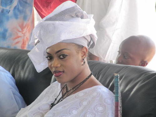 PEOPLE Les "7 merveilles" de Cheikh Béthio Thioune