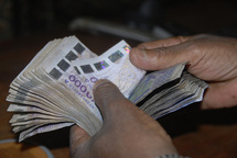 Le rapport des Africains à l’argent facilite des pratiques illégales (expert) Le rapport des Africains à l’argent facilite des pratiques illégales (expert)