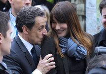Hollande devancerait Sarkozy avec 53% des voix Hollande devancerait Sarkozy avec 53% des voix