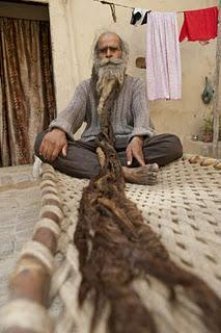 IL NE S'EST PAS LAVÉ DEPUIS 37 ANS IL NE S'EST PAS LAVÉ DEPUIS 37 ANS